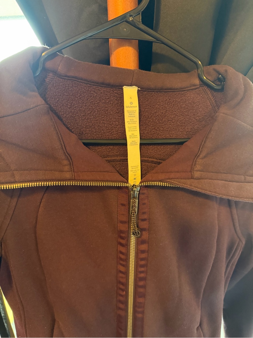 lululemon athletica Women's brown/maroon   Bomber Zip Jacket size 4